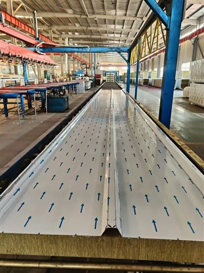 PU Sealing Rock Wool Sandwich Roofing Sheet